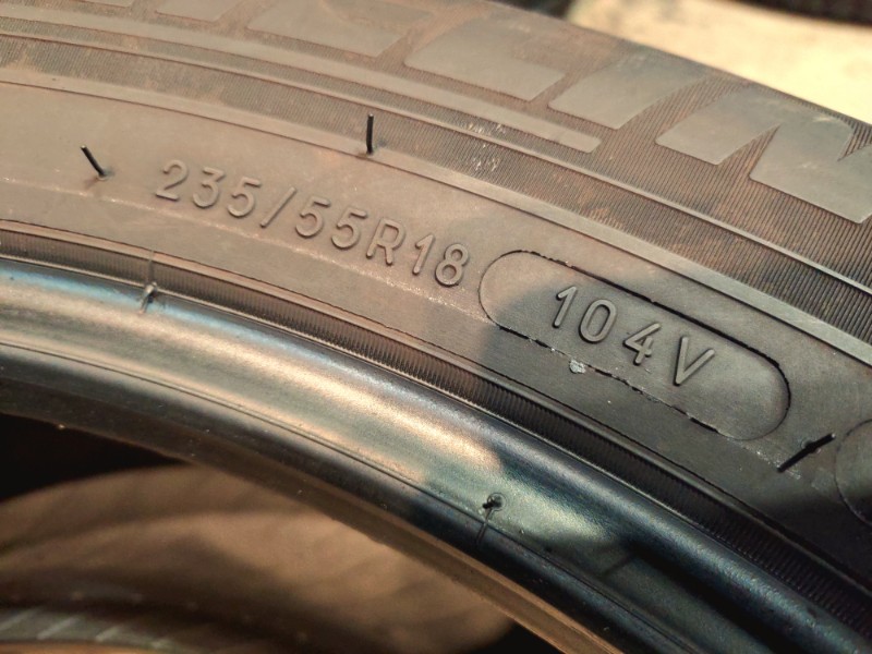 4 Gomme usate 235 55 18 Pneumatici Estivi MICHELIN 4 Gomme usate 235 55 18 Pneumatici Estivi MICHELIN