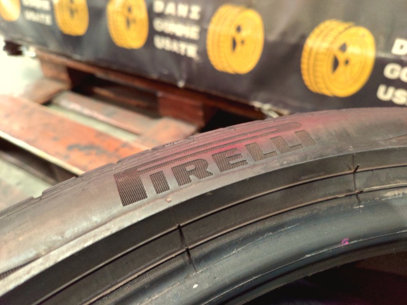 2 Gomme usate 255 35 21 Pneumatici Estivi PIRELLI 2 Gomme usate 255 35 21 Pneumatici Estivi PIRELLI