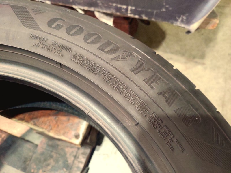 2 Gomme usate 225 50 17 Pneumatici Estivi GOODYEAR 2 Gomme usate 225 50 17 Pneumatici Estivi GOODYEAR