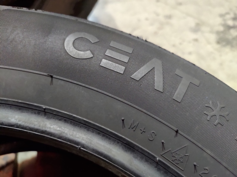 4 Gomme usate 205 55 16 Pneumatici Invernali CEAT 4 Gomme usate 205 55 16 Pneumatici Invernali CEAT