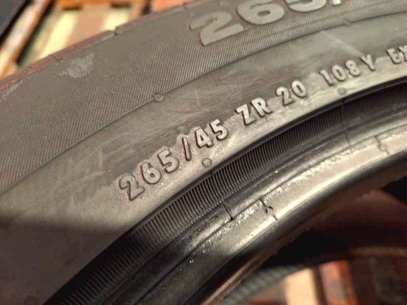 2 Gomme usate 265 45 20 Pneumatici Estivi CONTINENTAL 2 Gomme usate 265 45 20 Pneumatici Estivi CONTINENTAL