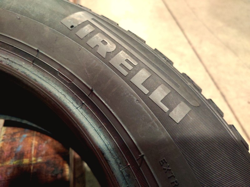 2 Gomme usate 205 55 16 Pneumatici Invernali PIRELLI 2 Gomme usate 205 55 16 Pneumatici Invernali PIRELLI