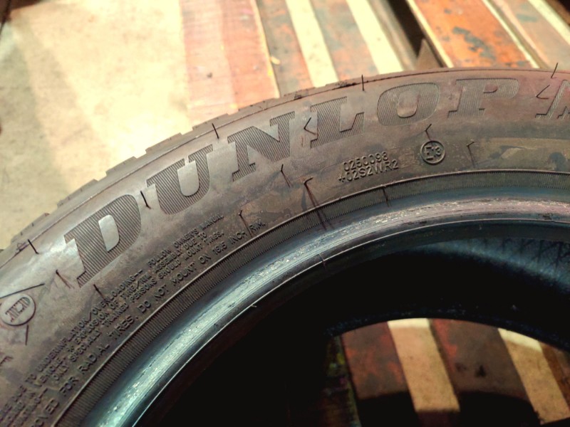 2 Gomme usate 205 55 16 Pneumatici Invernali DUNLOP 2 Gomme usate 205 55 16 Pneumatici Invernali DUNLOP