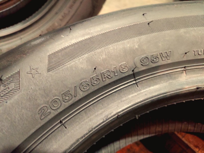 4 Gomme nuove 205 65 16 Pneumatici Estivi BRIDGESTONE 4 Gomme nuove 205 65 16 Pneumatici Estivi BRIDGESTONE