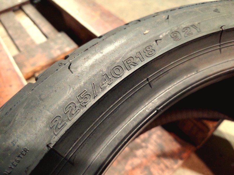 4 Gomme usate 225 40 18 Pneumatici Estivi BRIDGESTONE 4 Gomme usate 225 40 18 Pneumatici Estivi BRIDGESTONE