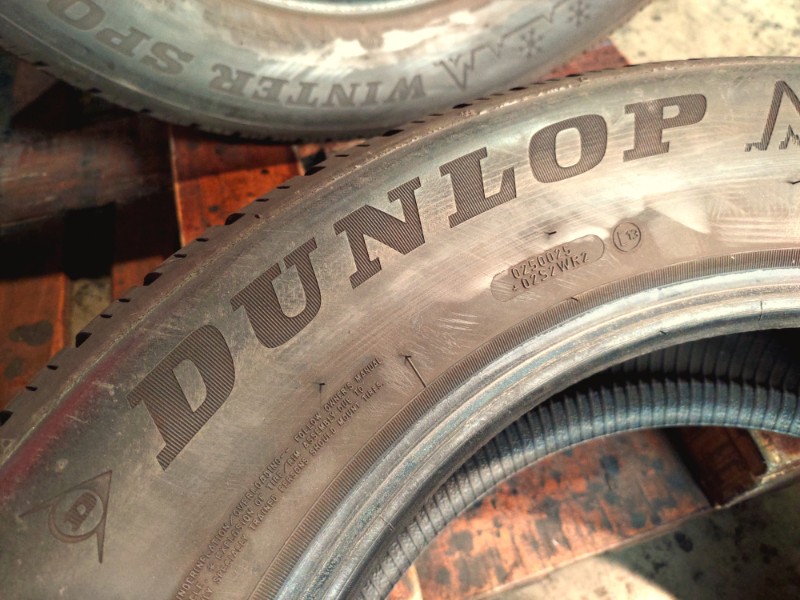 4 Gomme usate 225 65 17 Pneumatici Invernali DUNLOP 4 Gomme usate 225 65 17 Pneumatici Invernali DUNLOP