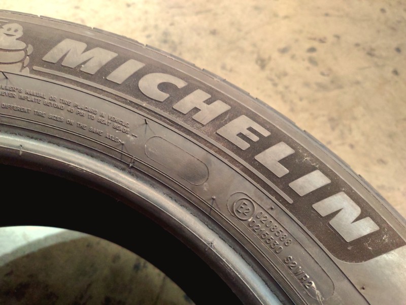 4 Gomme usate 235 55 19 Pneumatici Invernali MICHELIN 4 Gomme usate 235 55 19 Pneumatici Invernali MICHELIN
