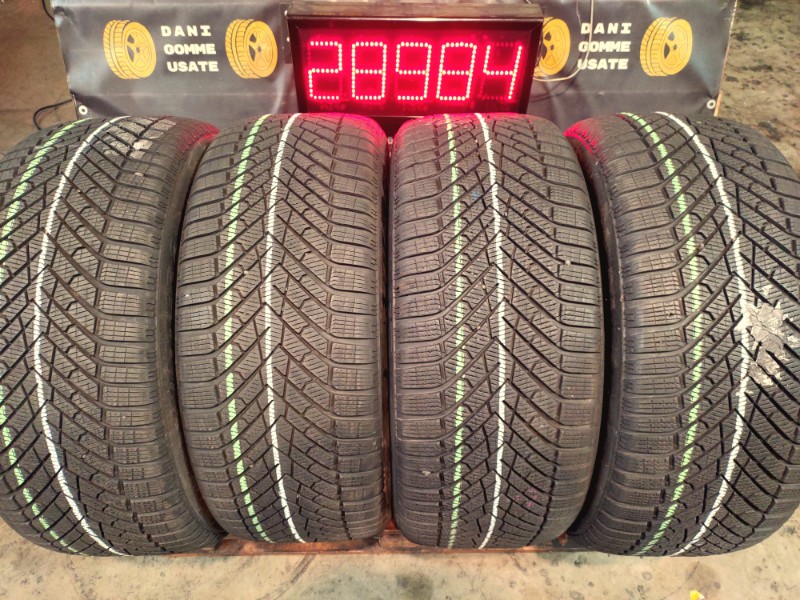 4 Gomme usate 275 45 20 Pneumatici Invernali PIRELLI 4 Gomme usate 275 45 20 Pneumatici Invernali PIRELLI