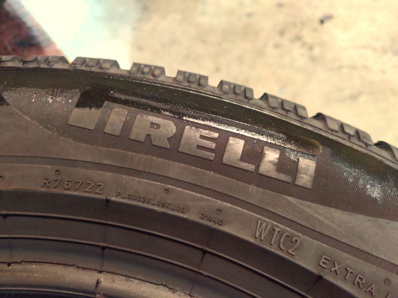 4 Gomme usate 205 60 16 Pneumatici Invernali PIRELLI 4 Gomme usate 205 60 16 Pneumatici Invernali PIRELLI