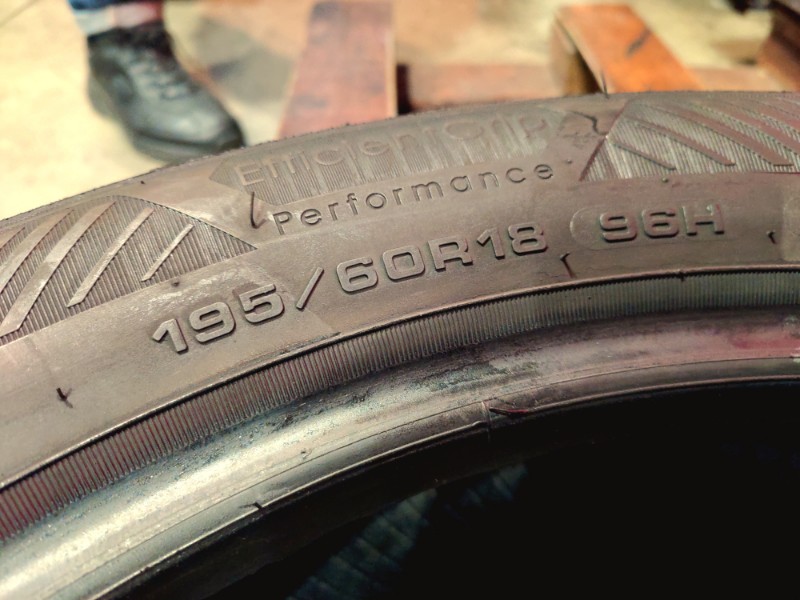 2 Gomme usate 195 60 18 Pneumatici Estivi GOODYEAR 2 Gomme usate 195 60 18 Pneumatici Estivi GOODYEAR