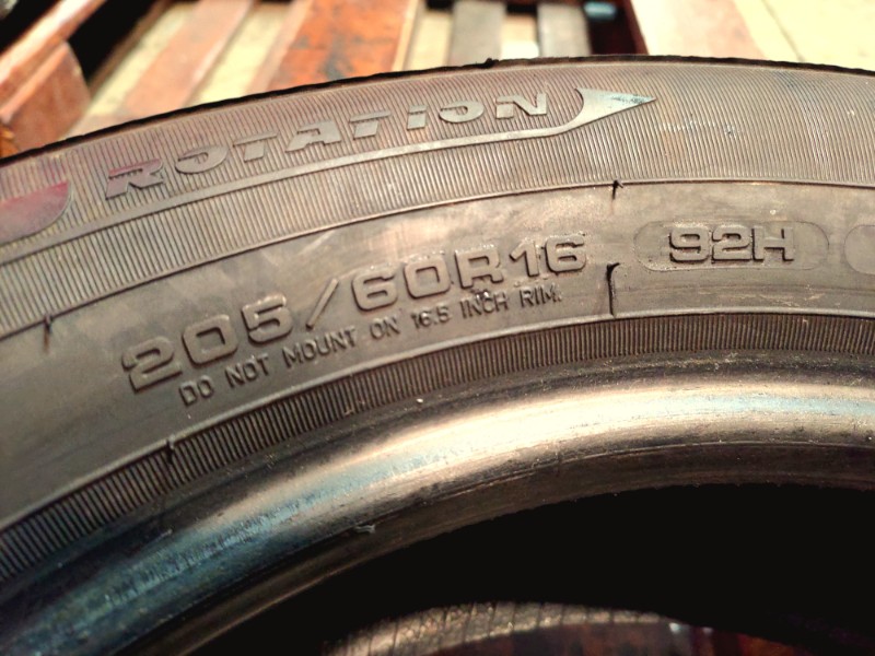 4 Gomme usate 205 60 16 Pneumatici Invernali FULDA 4 Gomme usate 205 60 16 Pneumatici Invernali FULDA