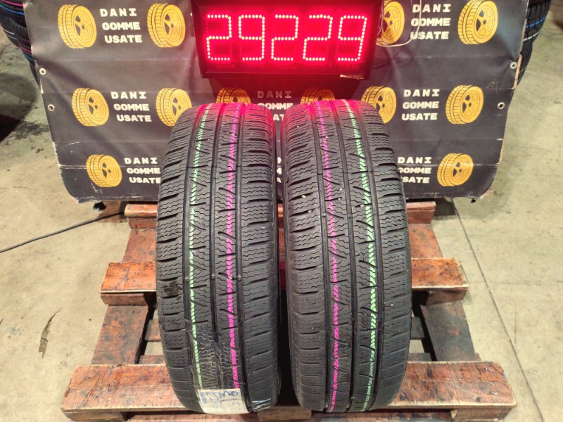 2 Gomme usate 215 70 15 C Pneumatici Invernali PIRELLI 2 Gomme usate 215 70 15 C Pneumatici Invernali PIRELLI