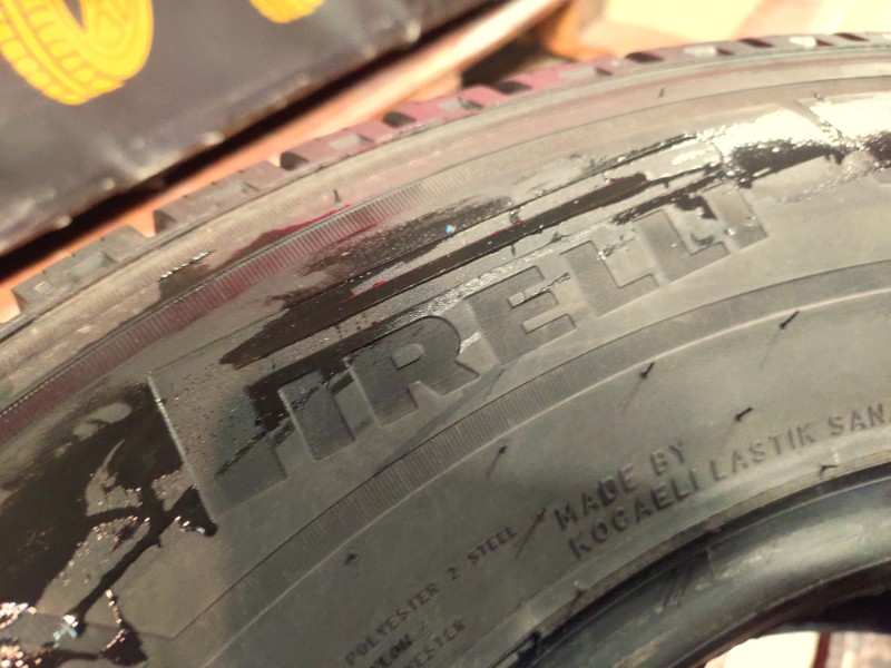 2 Gomme usate 215 70 15 C Pneumatici Invernali PIRELLI 2 Gomme usate 215 70 15 C Pneumatici Invernali PIRELLI