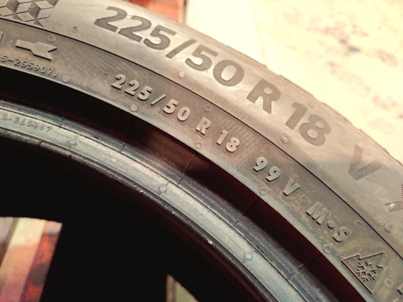 2 Gomme usate 225 50 18 Pneumatici Invernali CONTINENTAL 2 Gomme usate 225 50 18 Pneumatici Invernali CONTINENTAL