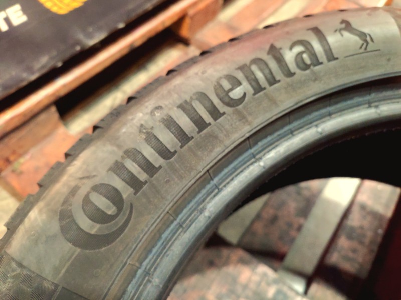 2 Gomme usate 225 50 18 Pneumatici Invernali CONTINENTAL 2 Gomme usate 225 50 18 Pneumatici Invernali CONTINENTAL