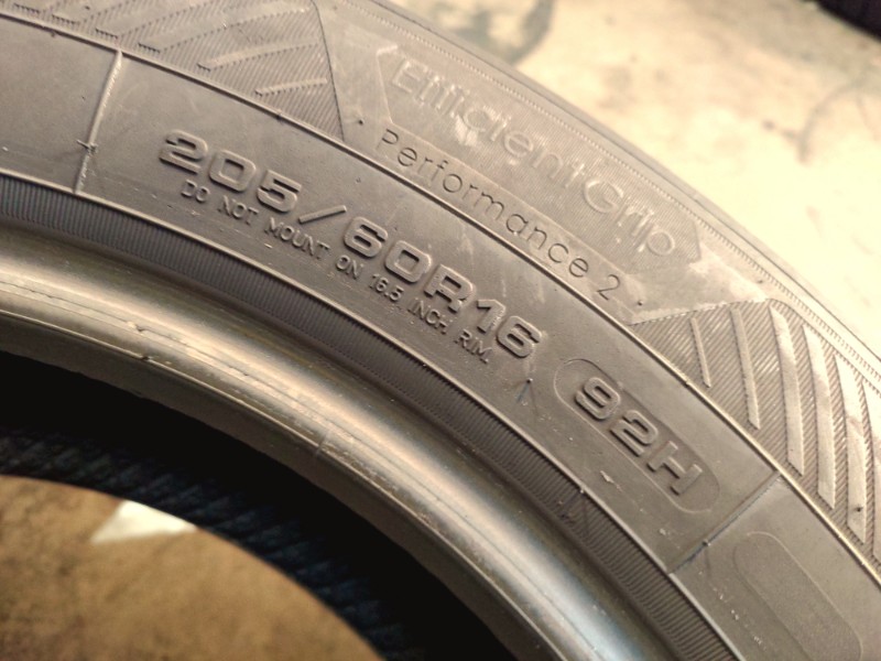4 Gomme usate 205 60 16 Pneumatici Estivi GOODYEAR 4 Gomme usate 205 60 16 Pneumatici Estivi GOODYEAR