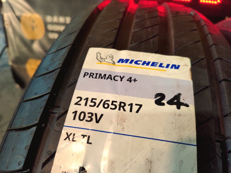 Gomme nuove 215 65 17 Pneumatici Estivi MICHELIN Gomme nuove 215 65 17 Pneumatici Estivi MICHELIN