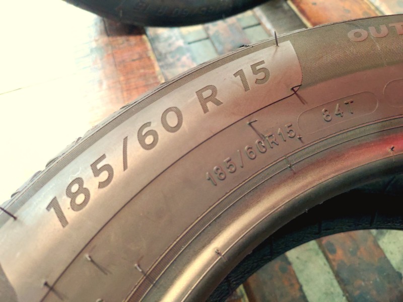 2 Gomme usate 165 65 15 e 2 Gomme usate 185 60 15 Pneumatici Estivi MICHELIN 2 Gomme usate 165 65 15 e 2 Gomme usate 185 60 15 Pneumatici Estivi MICHELIN