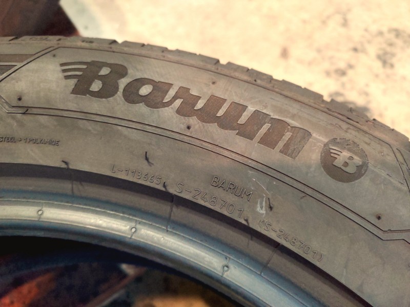 4 Gomme usate 225 55 18 Pneumatici Estivi BARUM 4 Gomme usate 225 55 18 Pneumatici Estivi BARUM