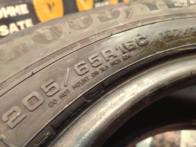 2 Gomme usate 205 65 16 C Pneumatici Estivi GOODYEAR 2 Gomme usate 205 65 16 C Pneumatici Estivi GOODYEAR