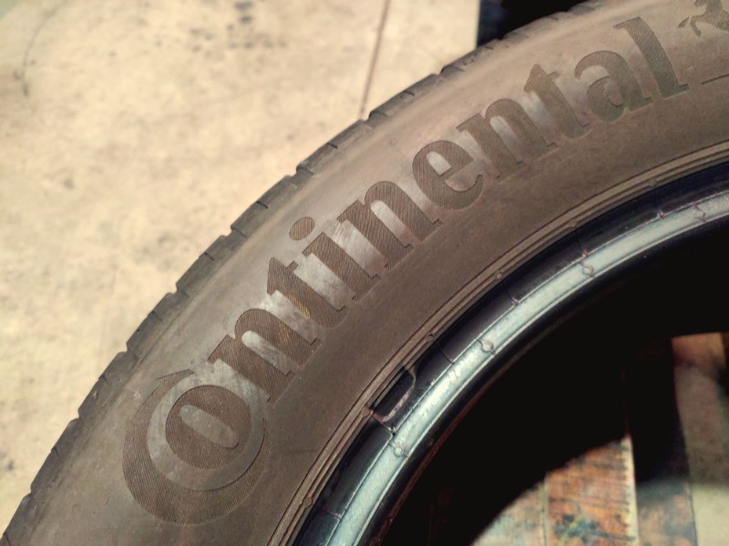 2 Gomme usate 215 55 17 Pneumatici Estivi CONTINENTAL 2 Gomme usate 215 55 17 Pneumatici Estivi CONTINENTAL