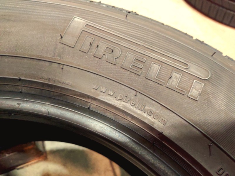 4 Gomme usate 235 65 17 Pneumatici Estivi PIRELLI 4 Gomme usate 235 65 17 Pneumatici Estivi PIRELLI