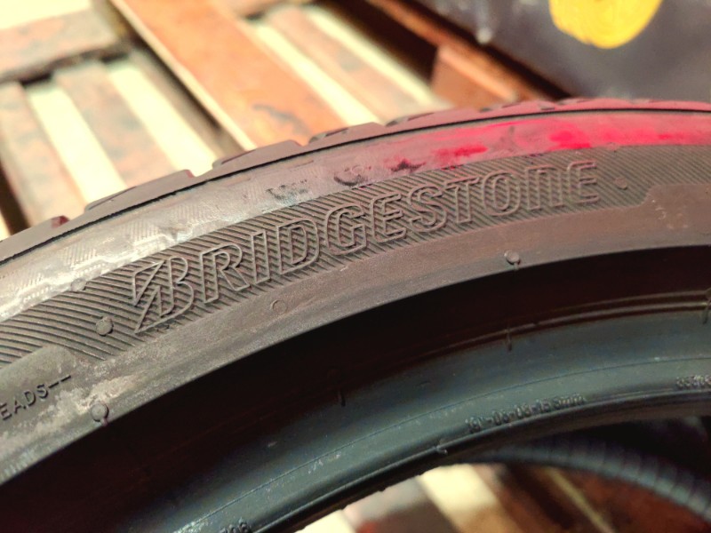 2 Gomme usate 245 40 19 Pneumatici Estivi BRIDGESTONE 2 Gomme usate 245 40 19 Pneumatici Estivi BRIDGESTONE