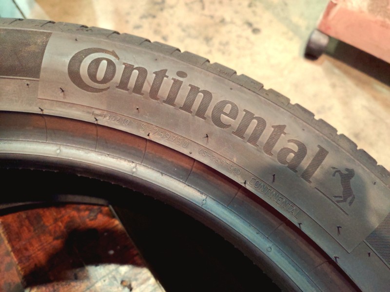 2 Gomme usate 205 55 19 Pneumatici Estivi CONTINENTAL 2 Gomme usate 205 55 19 Pneumatici Estivi CONTINENTAL