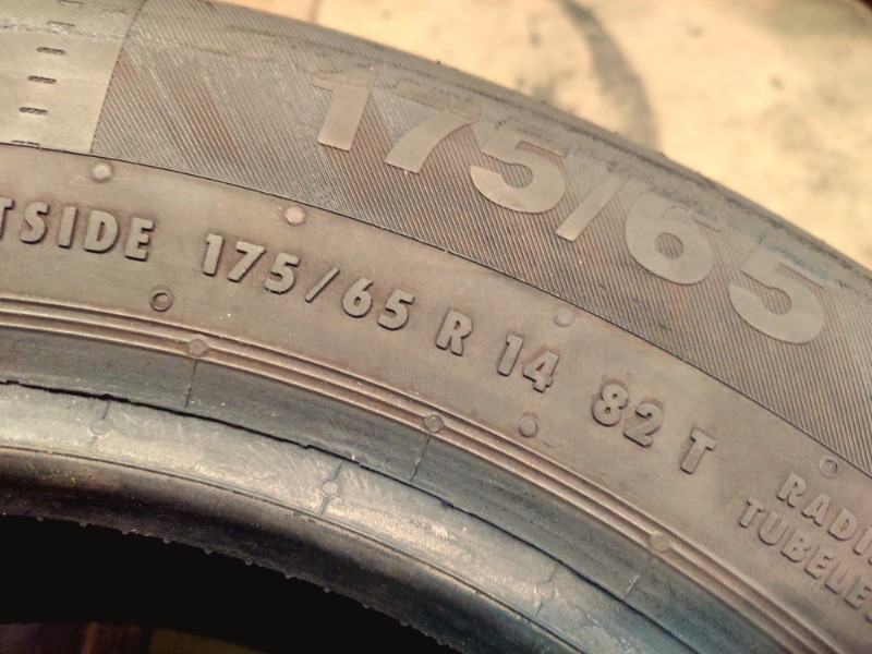 4 Gomme usate 175 65 14 Pneumatici Estivi CONTINENTAL 4 Gomme usate 175 65 14 Pneumatici Estivi CONTINENTAL