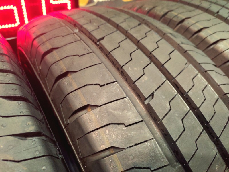 4 Gomme nuove 205 75 16 C Pneumatici Estivi CONTINENTAL 4 Gomme nuove 205 75 16 C Pneumatici Estivi CONTINENTAL