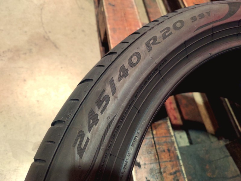 2 Gomme usate 245 40 20 Pneumatici Estivi PIRELLI 2 Gomme usate 245 40 20 Pneumatici Estivi PIRELLI