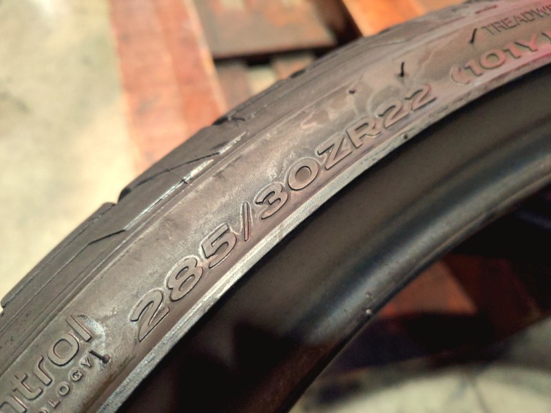 4 Gomme usate 285 30 22 Pneumatici Estivi HANKOOK 4 Gomme usate 285 30 22 Pneumatici Estivi HANKOOK