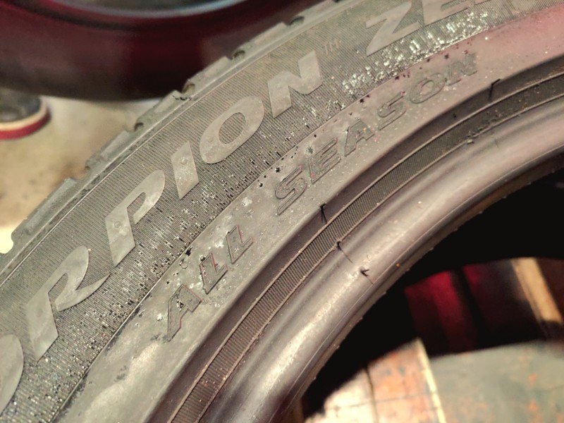 2 Gomme usate 285 45 22 Pneumatici 4 Stagioni PIRELLI 2 Gomme usate 285 45 22 Pneumatici 4 Stagioni PIRELLI