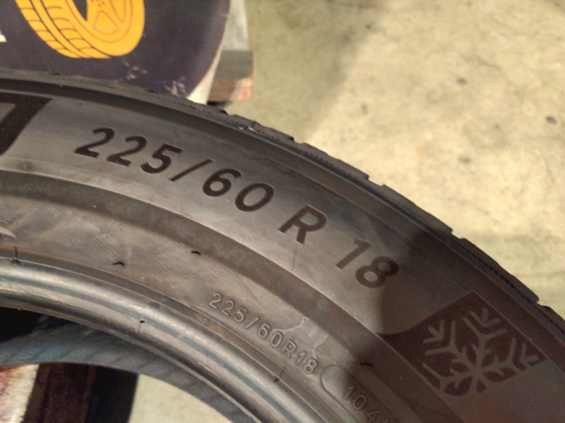 2 Gomme usate 225 60 18 Pneumatici Invernali MICHELIN 2 Gomme usate 225 60 18 Pneumatici Invernali MICHELIN