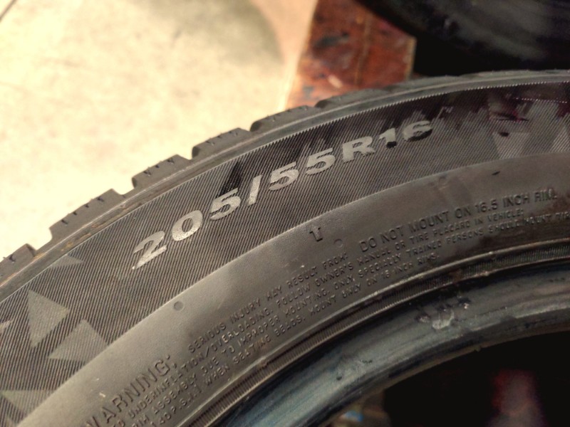 4 Gomme usate 205 55 16 Pneumatici Invernali NEXEN 4 Gomme usate 205 55 16 Pneumatici Invernali NEXEN