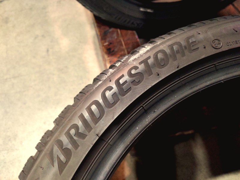 4 Gomme usate 245 40 19 Pneumatici Invernali BRIDGESTONE 4 Gomme usate 245 40 19 Pneumatici Invernali BRIDGESTONE