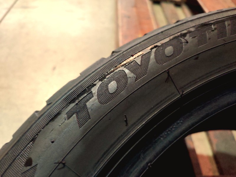 2 Gomme usate 215 45 16 Pneumatici Invernali TOYO 2 Gomme usate 215 45 16 Pneumatici Invernali TOYO