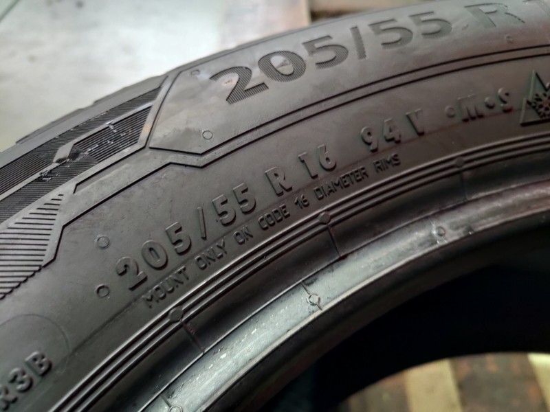 2 Gomme usate 205 55 16 Pneumatici 4 Stagioni BARUM 2 Gomme usate 205 55 16 Pneumatici 4 Stagioni BARUM
