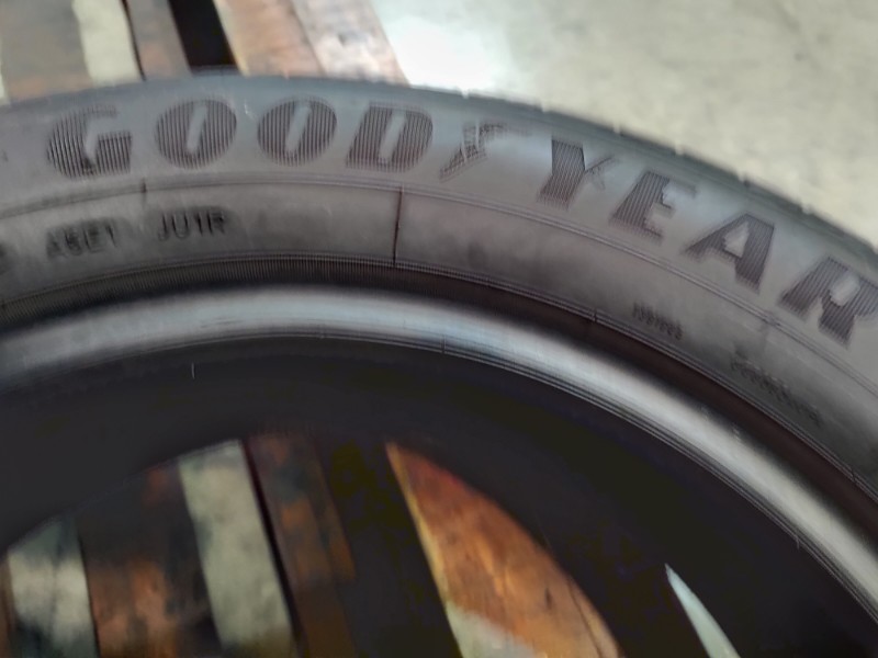 2 Gomme usate 205 55 17 Pneumatici Estivi GOODYEAR 2 Gomme usate 205 55 17 Pneumatici Estivi GOODYEAR