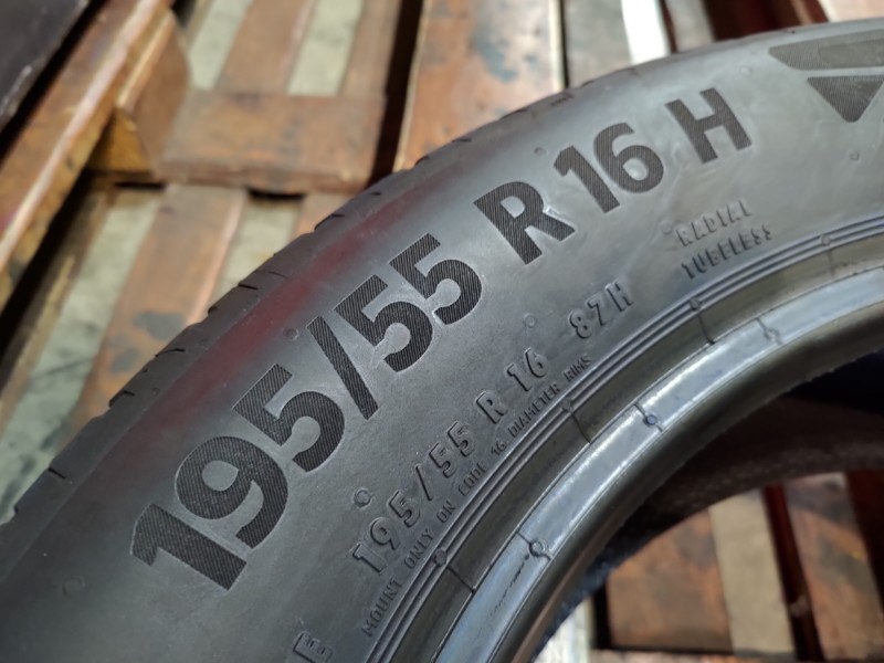 2 Gomme usate 195 55 16 Pneumatici Estivi CONTINENTAL 2 Gomme usate 195 55 16 Pneumatici Estivi CONTINENTAL
