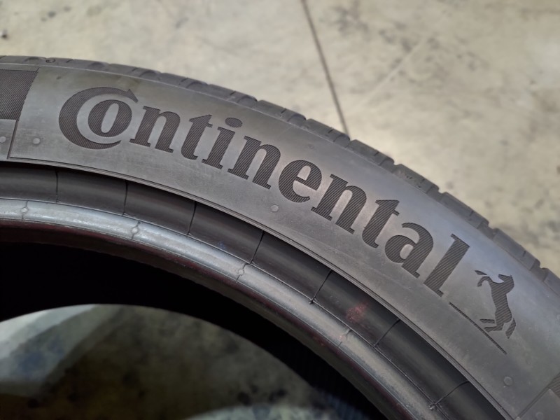 4 Gomme usate 235 45 20 Pneumatici Estivi CONTINENTAL 4 Gomme usate 235 45 20 Pneumatici Estivi CONTINENTAL