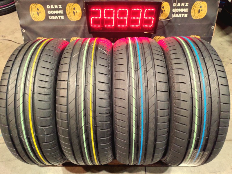 4 Gomme usate 235 50 19 Pneumatici Estivi BRIDGESTONE 4 Gomme usate 235 50 19 Pneumatici Estivi BRIDGESTONE