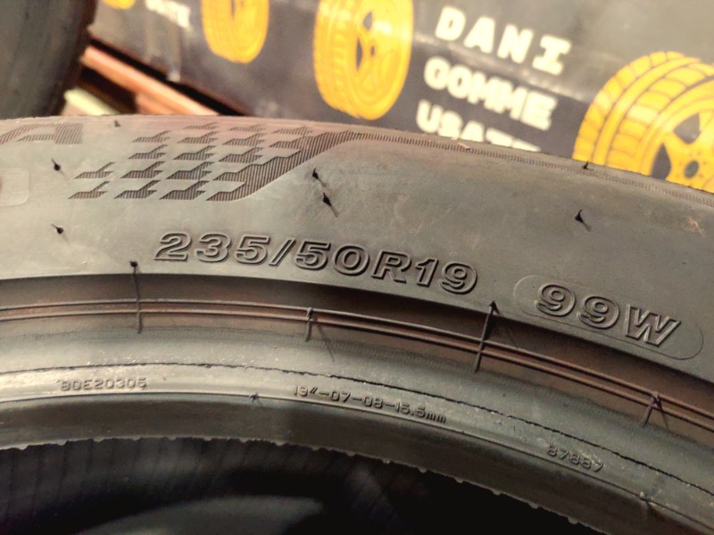 4 Gomme usate 235 50 19 Pneumatici Estivi BRIDGESTONE 4 Gomme usate 235 50 19 Pneumatici Estivi BRIDGESTONE