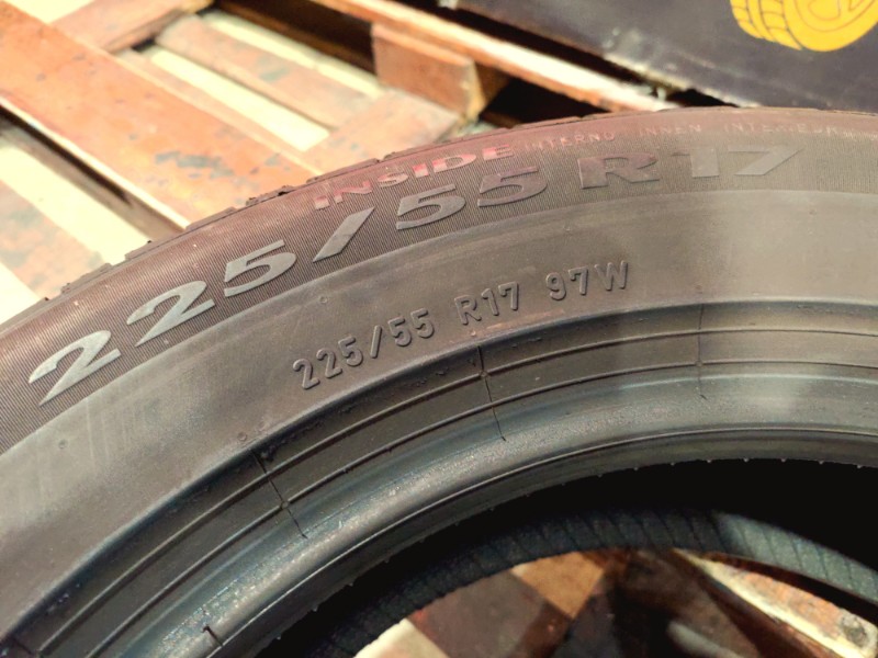 2 Gomme usate 225 55 17 Pneumatici Estivi PIRELLI 2 Gomme usate 225 55 17 Pneumatici Estivi PIRELLI