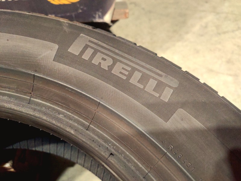 2 Gomme usate 225 55 17 Pneumatici Estivi PIRELLI 2 Gomme usate 225 55 17 Pneumatici Estivi PIRELLI