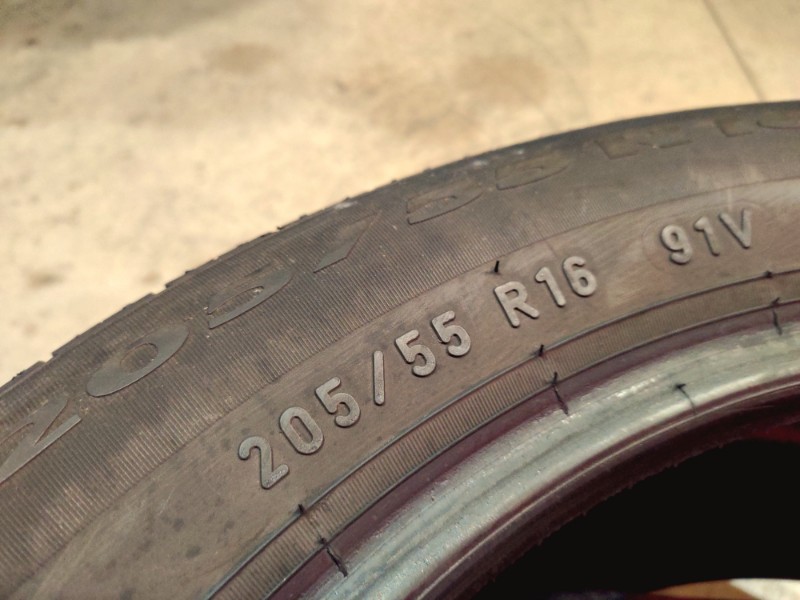 1 Gomma usata 205 55 16 Pneumatici Estivi PIRELLI 1 Gomma usata 205 55 16 Pneumatici Estivi PIRELLI