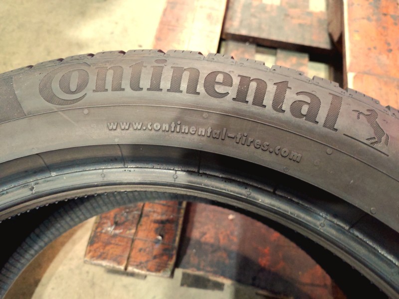 4 Gomme usate 235 50 19 Pneumatici Invernali CONTINENTAL 4 Gomme usate 235 50 19 Pneumatici Invernali CONTINENTAL