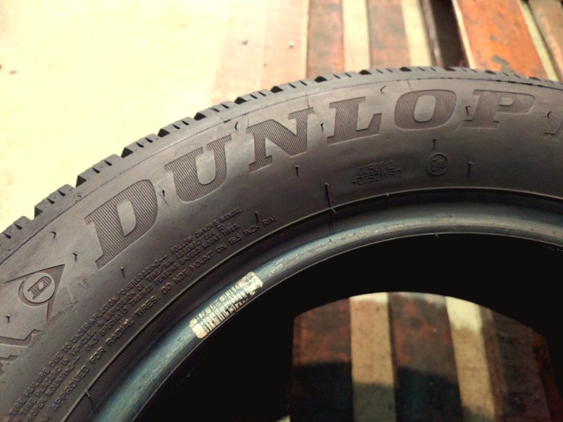 2 Gomme usate 205 60 16 Pneumatici Invernali DUNLOP 2 Gomme usate 205 60 16 Pneumatici Invernali DUNLOP