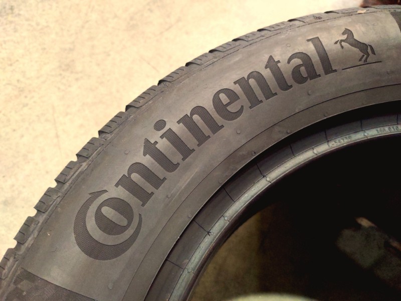 4 Gomme usate 235 60 17 Pneumatici Invernali CONTINENTAL 4 Gomme usate 235 60 17 Pneumatici Invernali CONTINENTAL