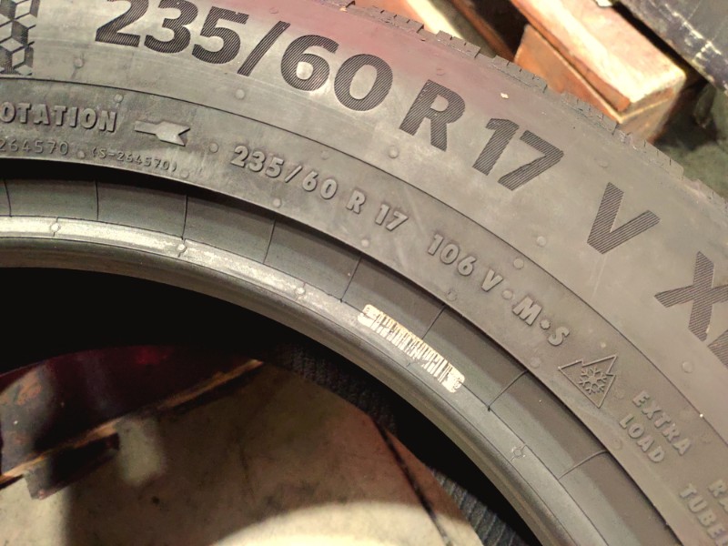 4 Gomme usate 235 60 17 Pneumatici Invernali CONTINENTAL 4 Gomme usate 235 60 17 Pneumatici Invernali CONTINENTAL